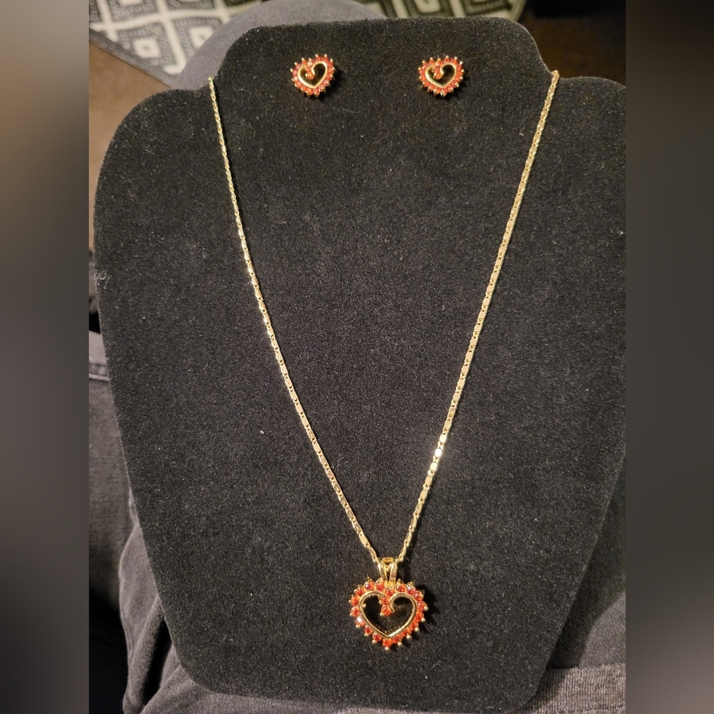 Red Heart Gold Plated Pendant Necklace Set